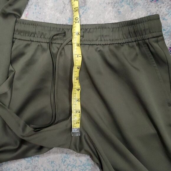 Banana Republic Fast Shine Jogger in Mistletoe Size XS - Picture 13 of 14